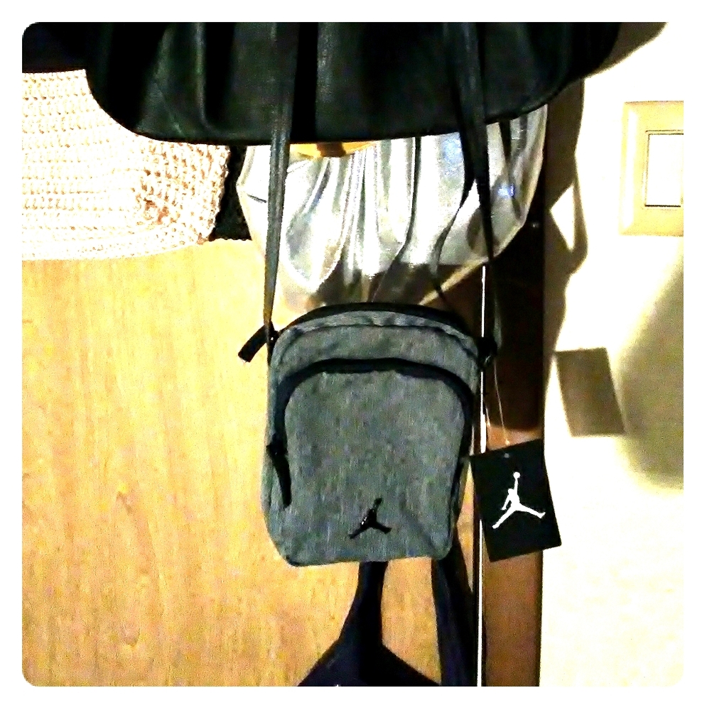 Jordan cross body